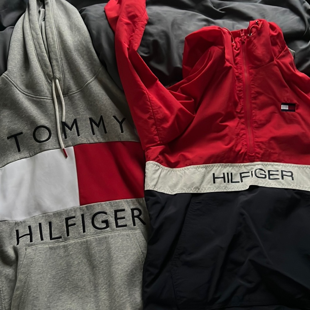 2 Tommy Hilfiger hoodies STEAL